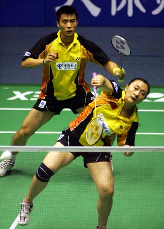 ����٣��w����