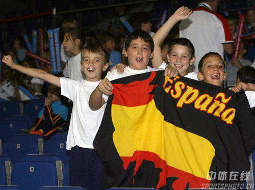 bwc_spectator.jpg (50395 �ֹ�)